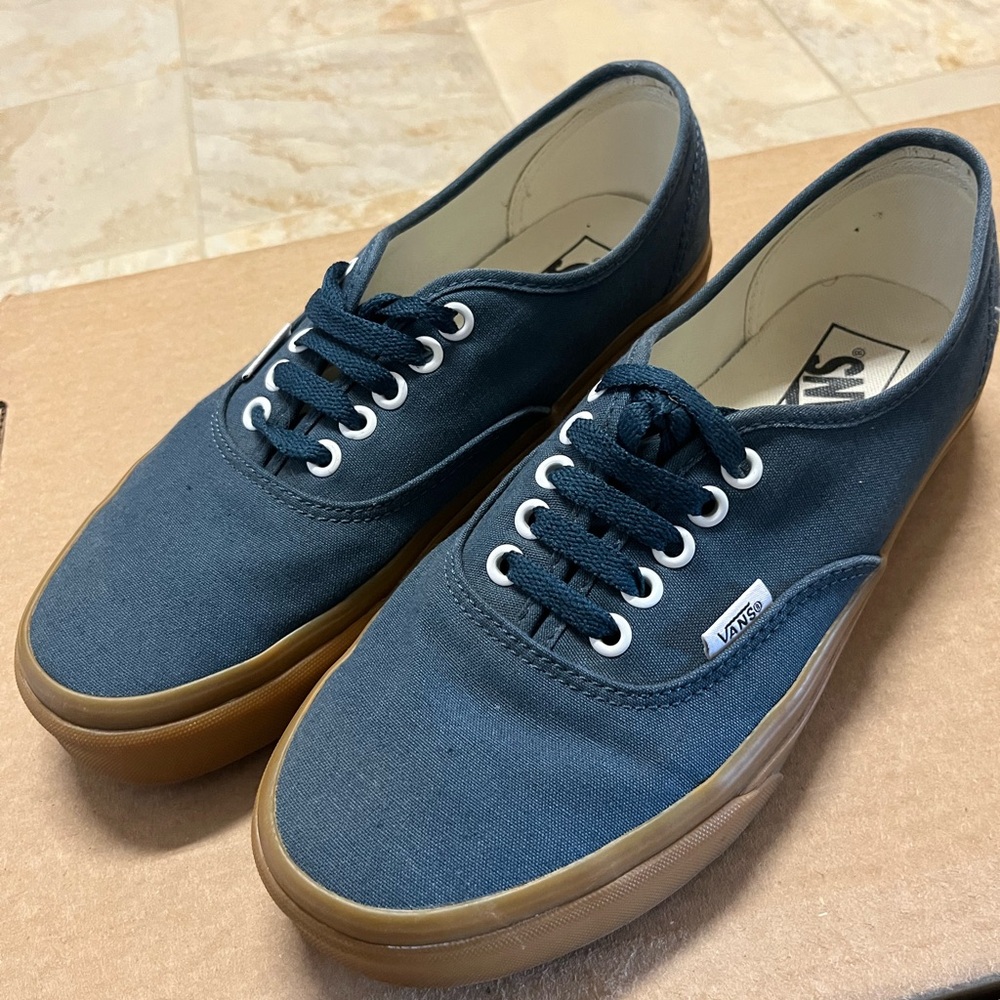 Vans Authentic Shoe with Gum Sole